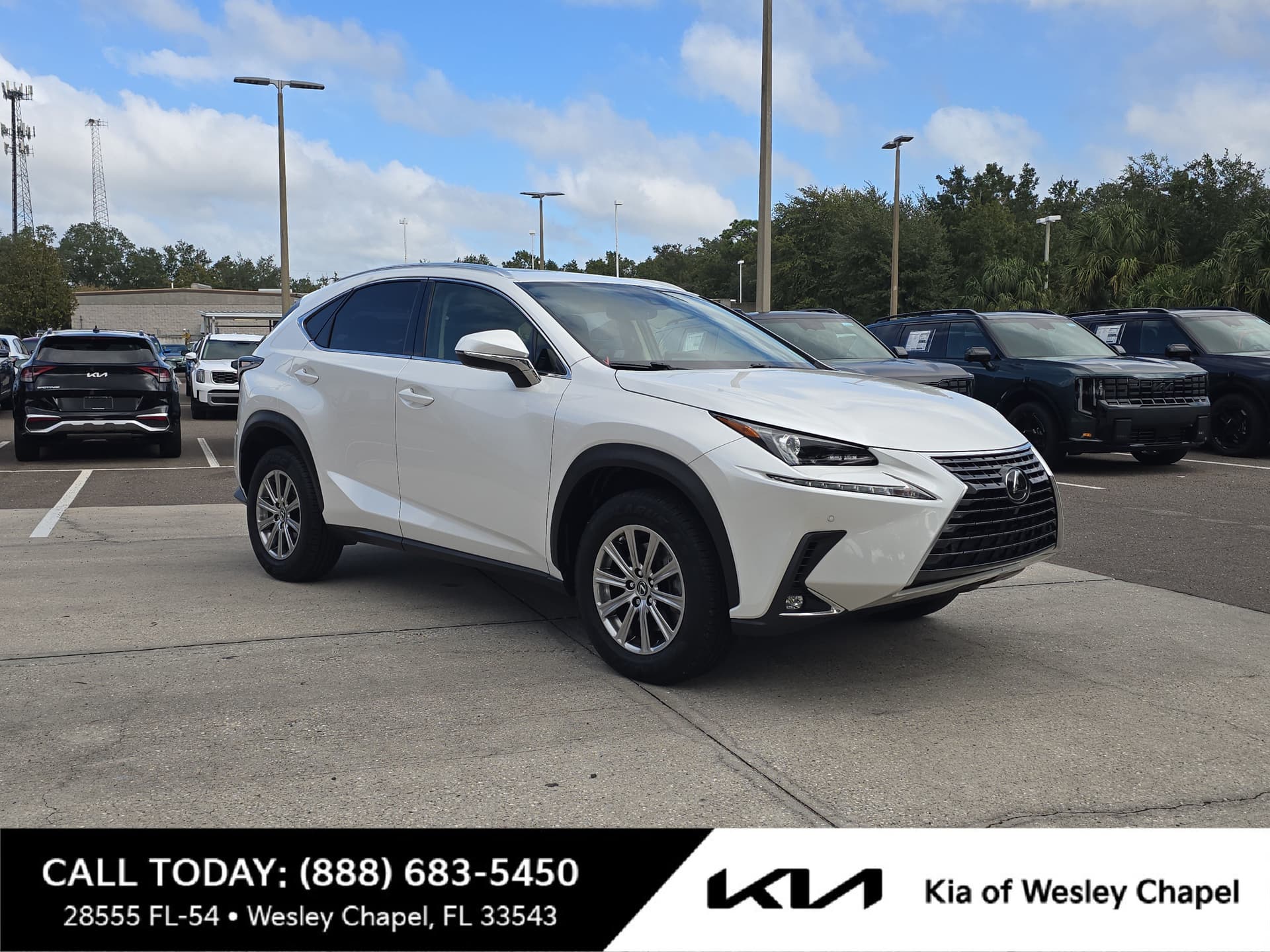 2021 Lexus NX NX 300 — photo 1 of 34