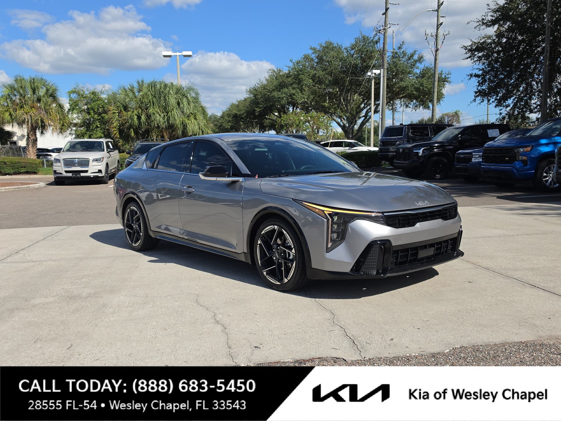2025 Kia K4 GT-Line — photo 1 of 31