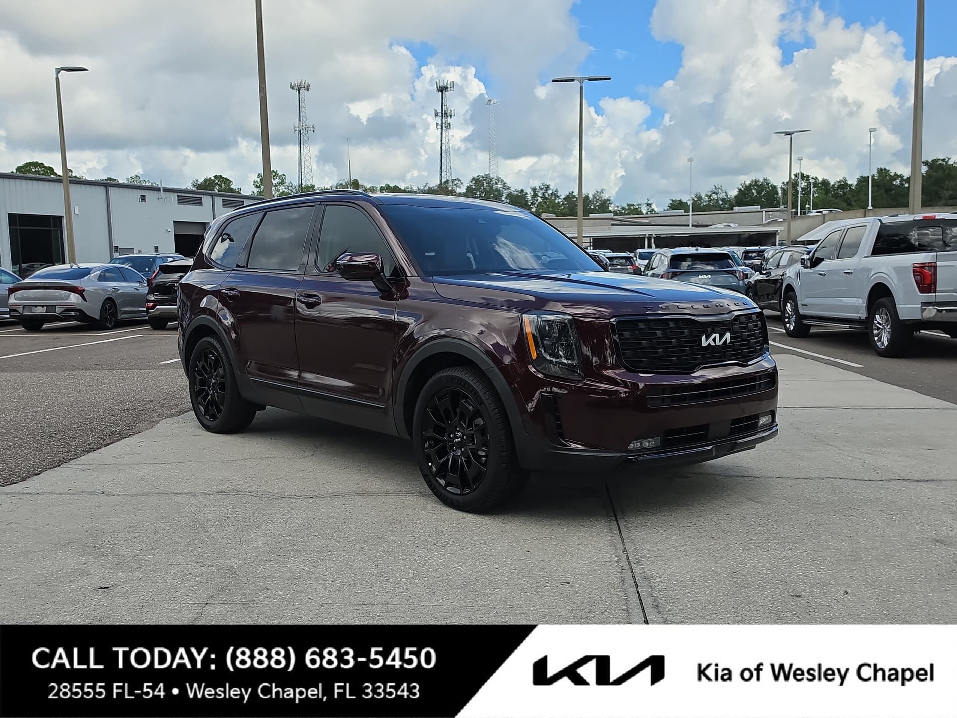 2022 Kia Telluride SX — photo 1 of 35