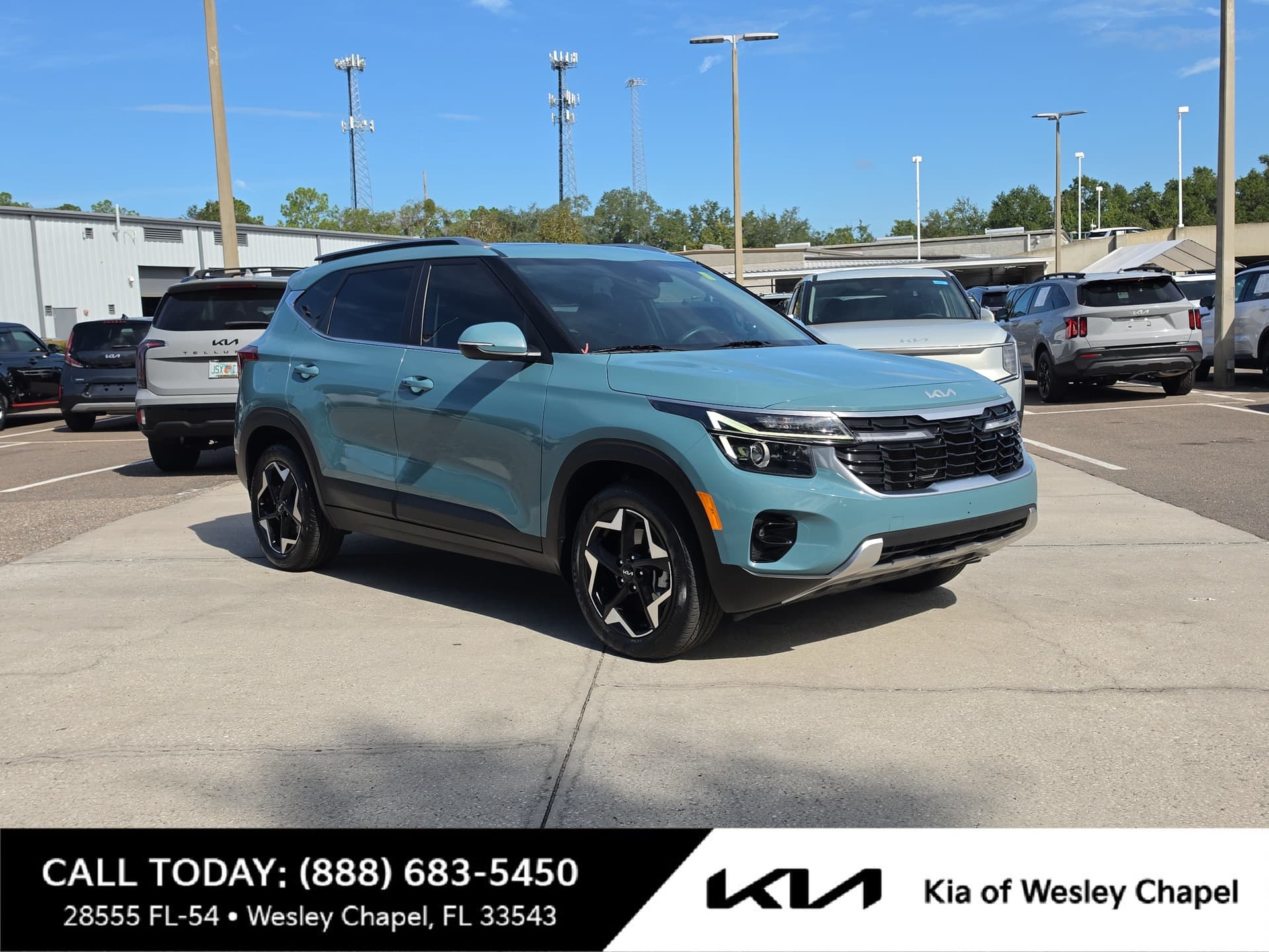 2024 Kia Seltos EX — photo 1 of 32