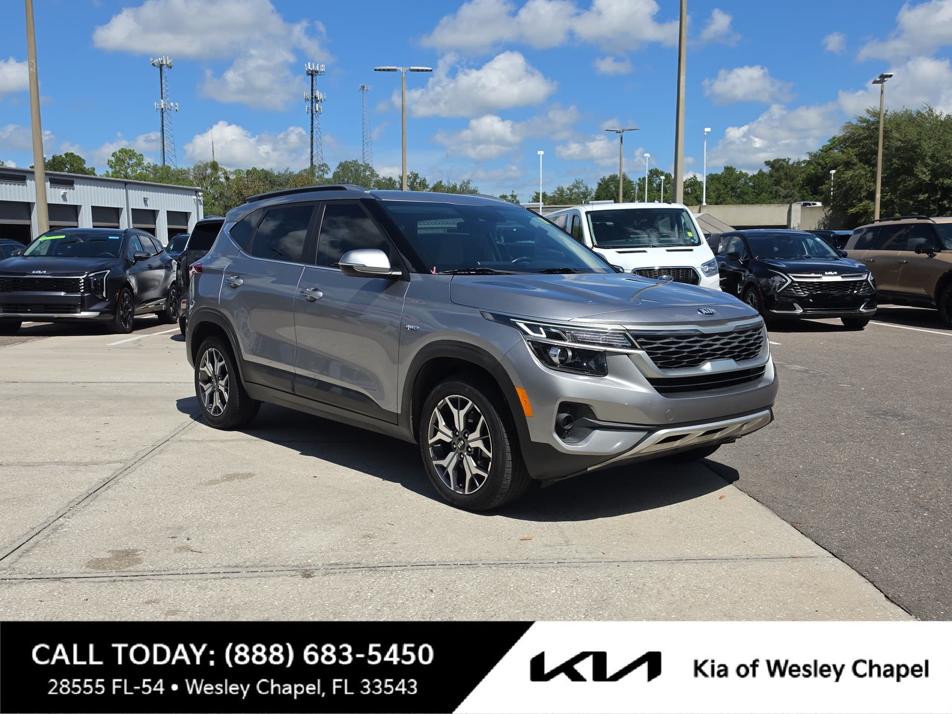 2021 Kia Seltos EX — photo 1 of 32