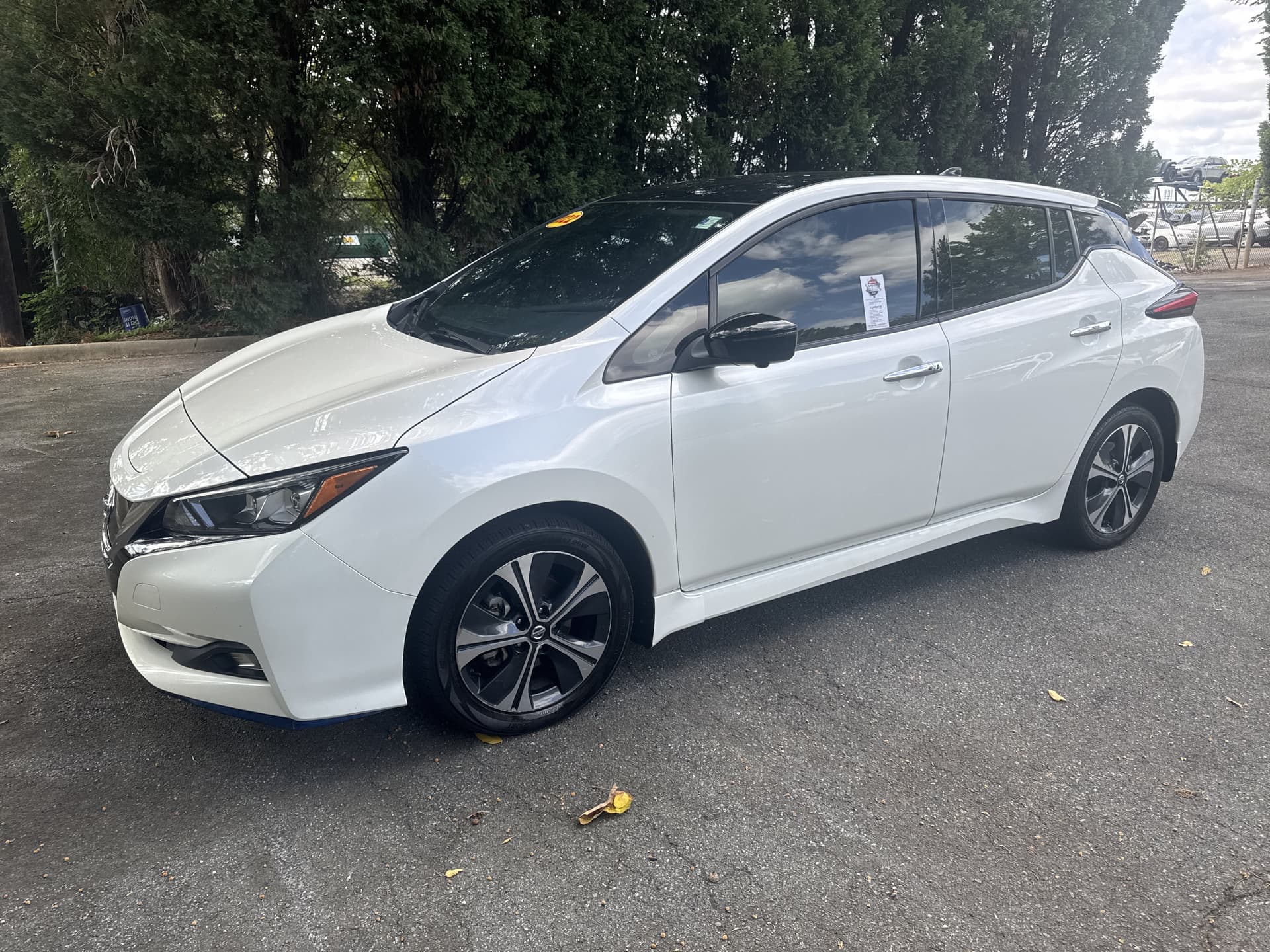 2022 Nissan LEAF SL PLUS — photo 1 of 21