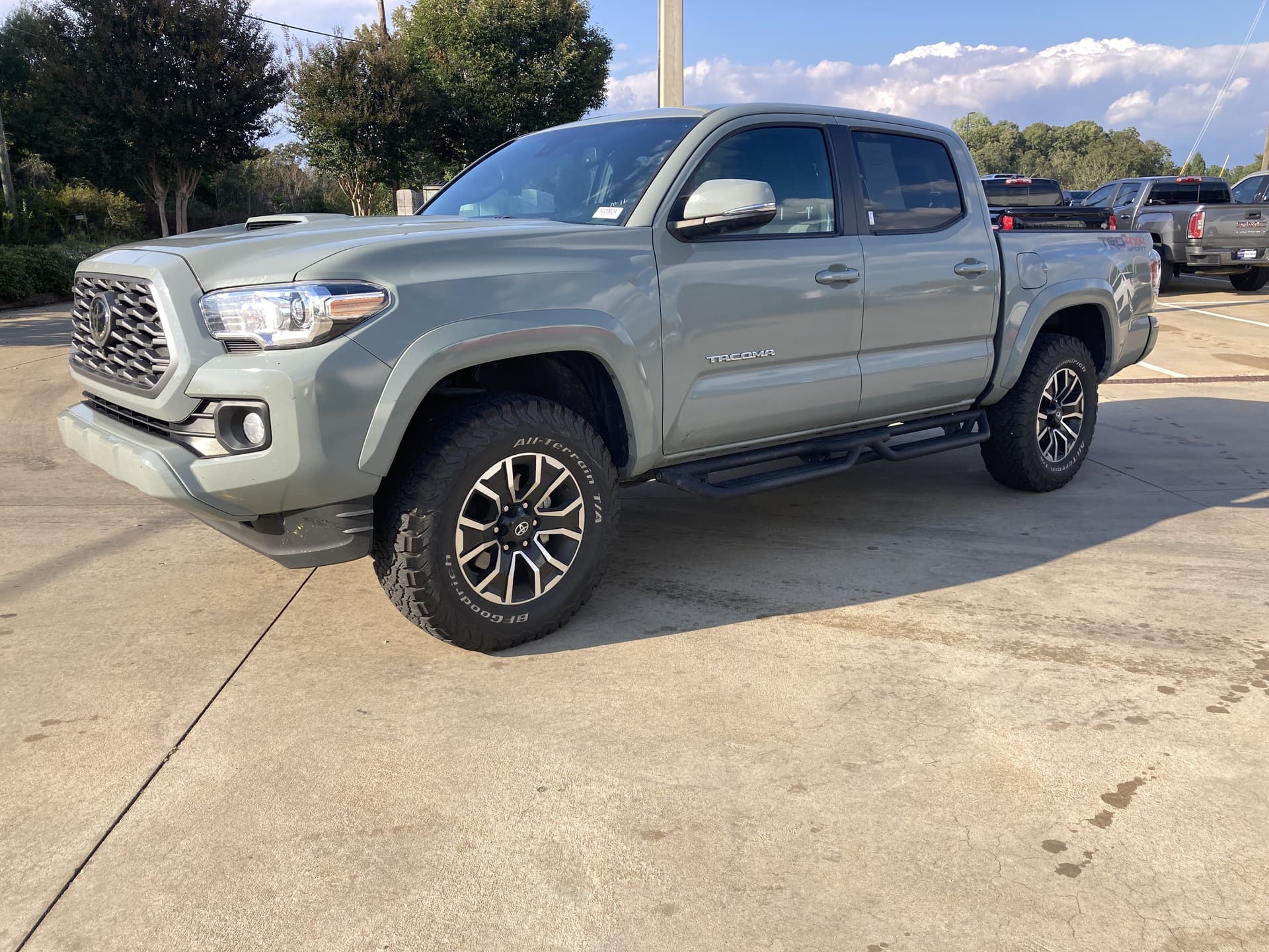 2023 Toyota Tacoma 4WD TRD Sport — photo 1 of 4