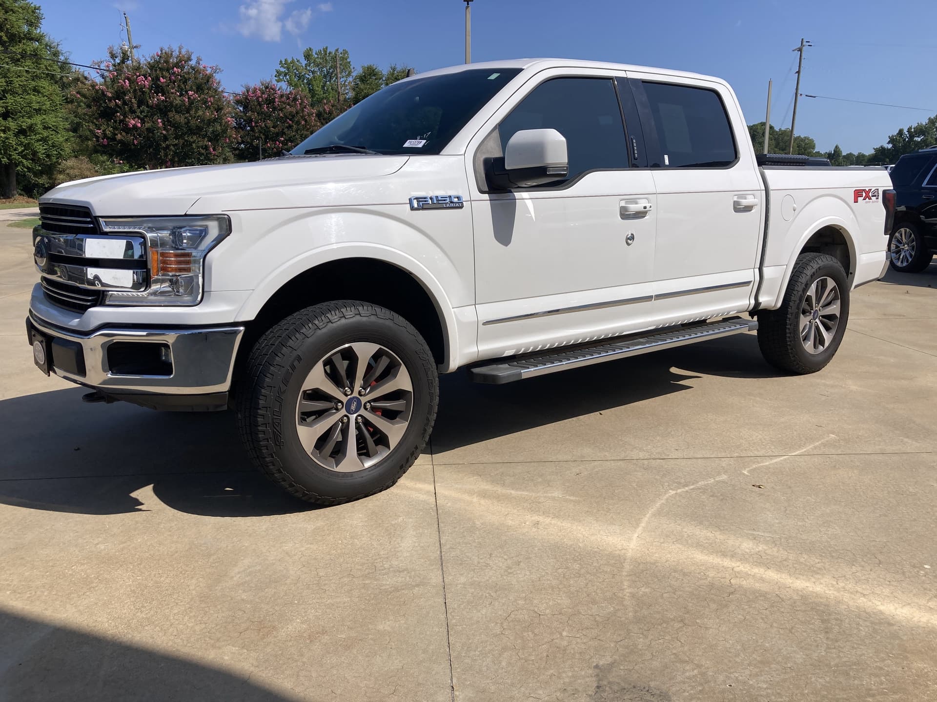 2019 Ford F-150 Lariat — photo 1 of 4