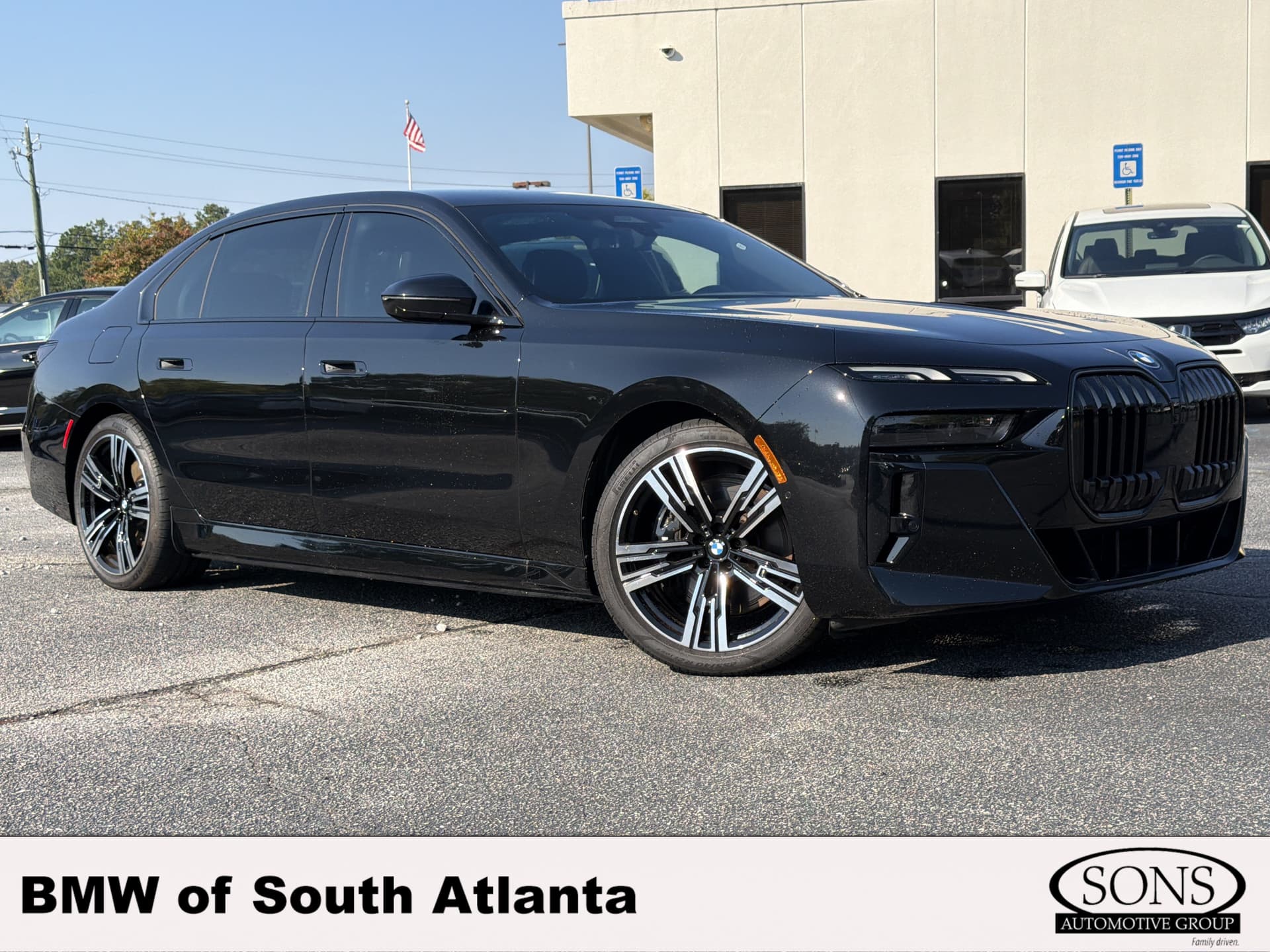 2024 BMW i7 eDrive50 — photo 1 of 33