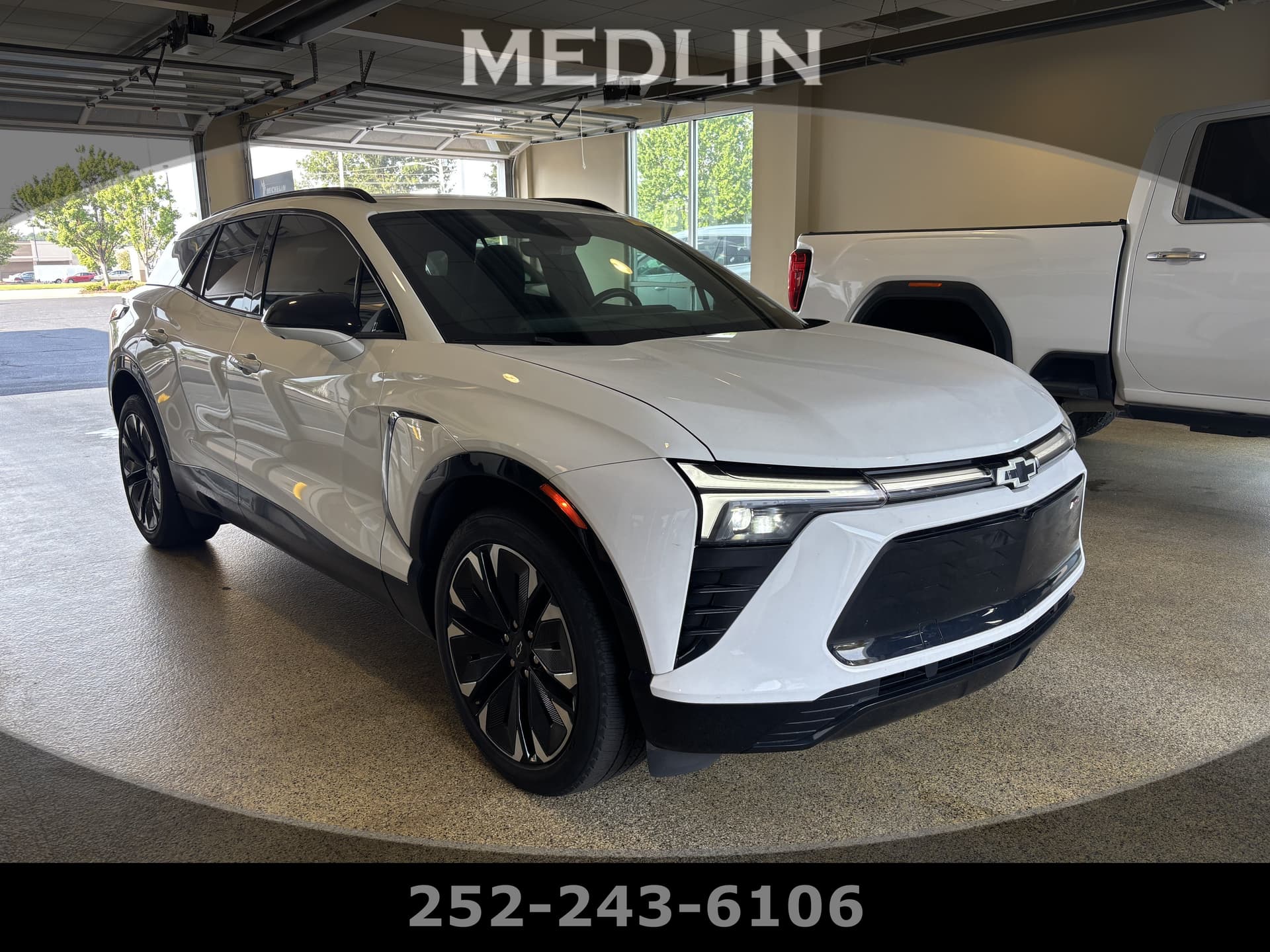 2024 Chevrolet Blazer EV eAWD RS — photo 1 of 12