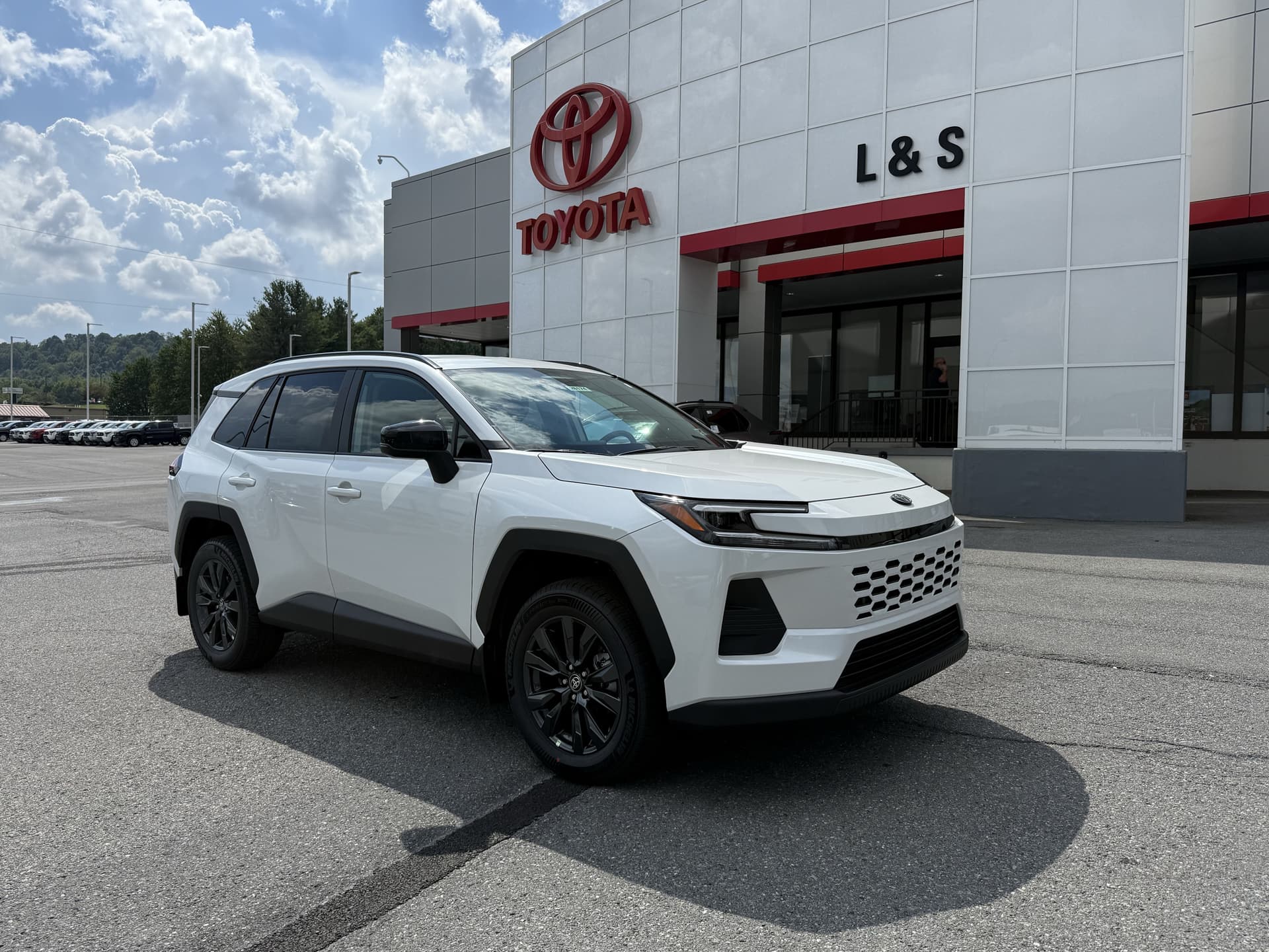 2026 Toyota RAV4 XLE Premium — photo 1 of 31
