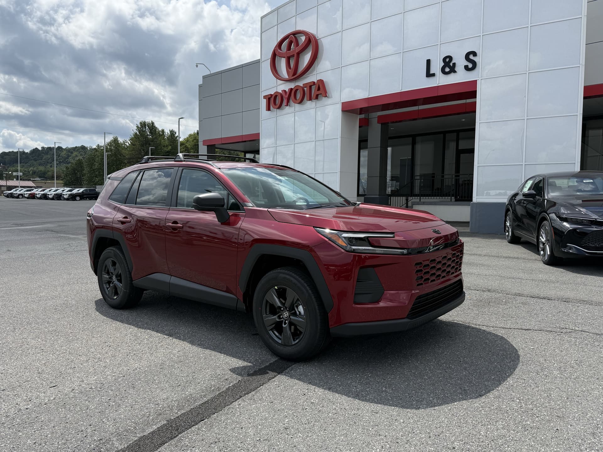 2026 Toyota RAV4 LE — photo 1 of 33