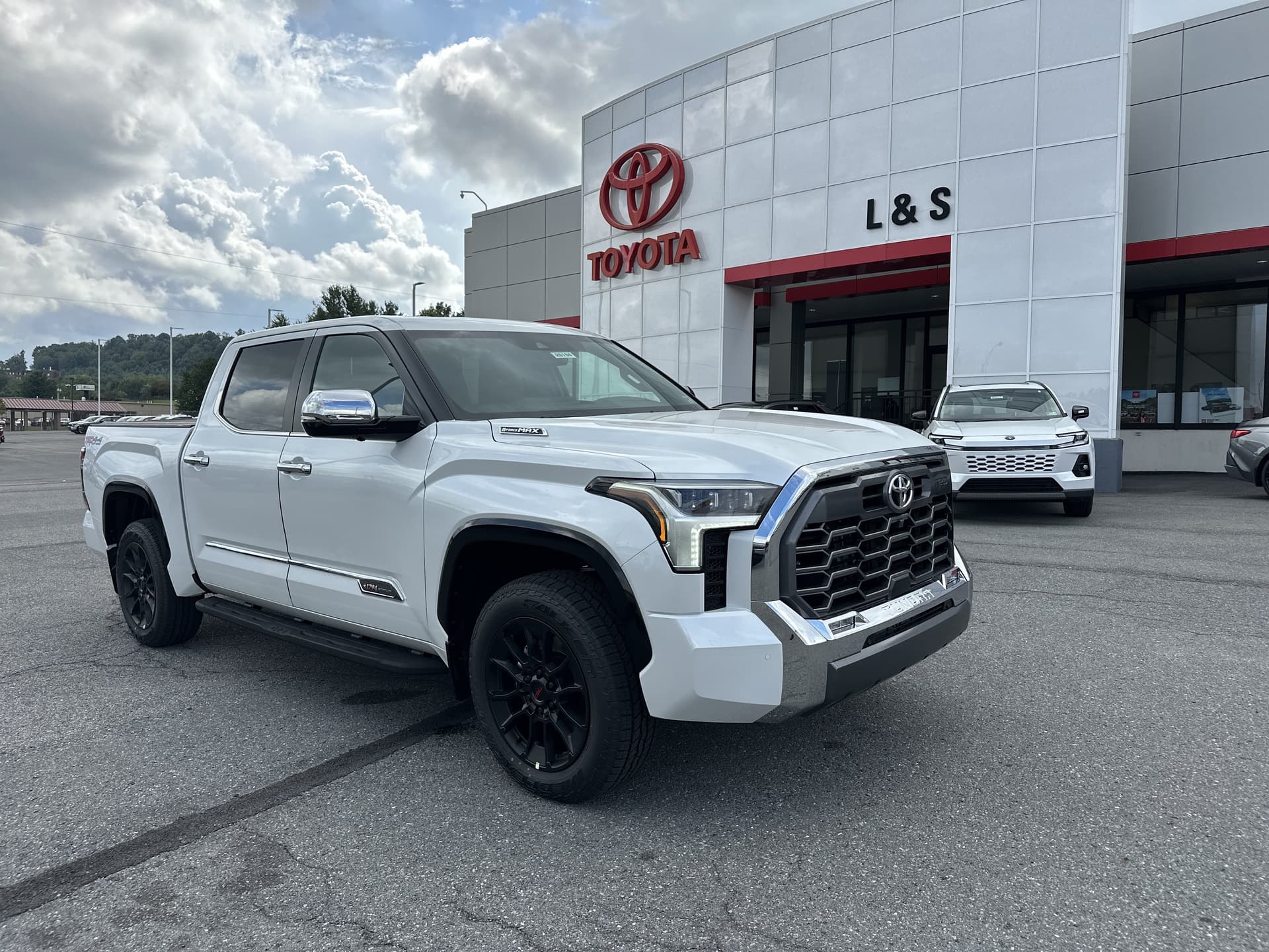 2026 Toyota Tundra 4WD SR5 — photo 1 of 23