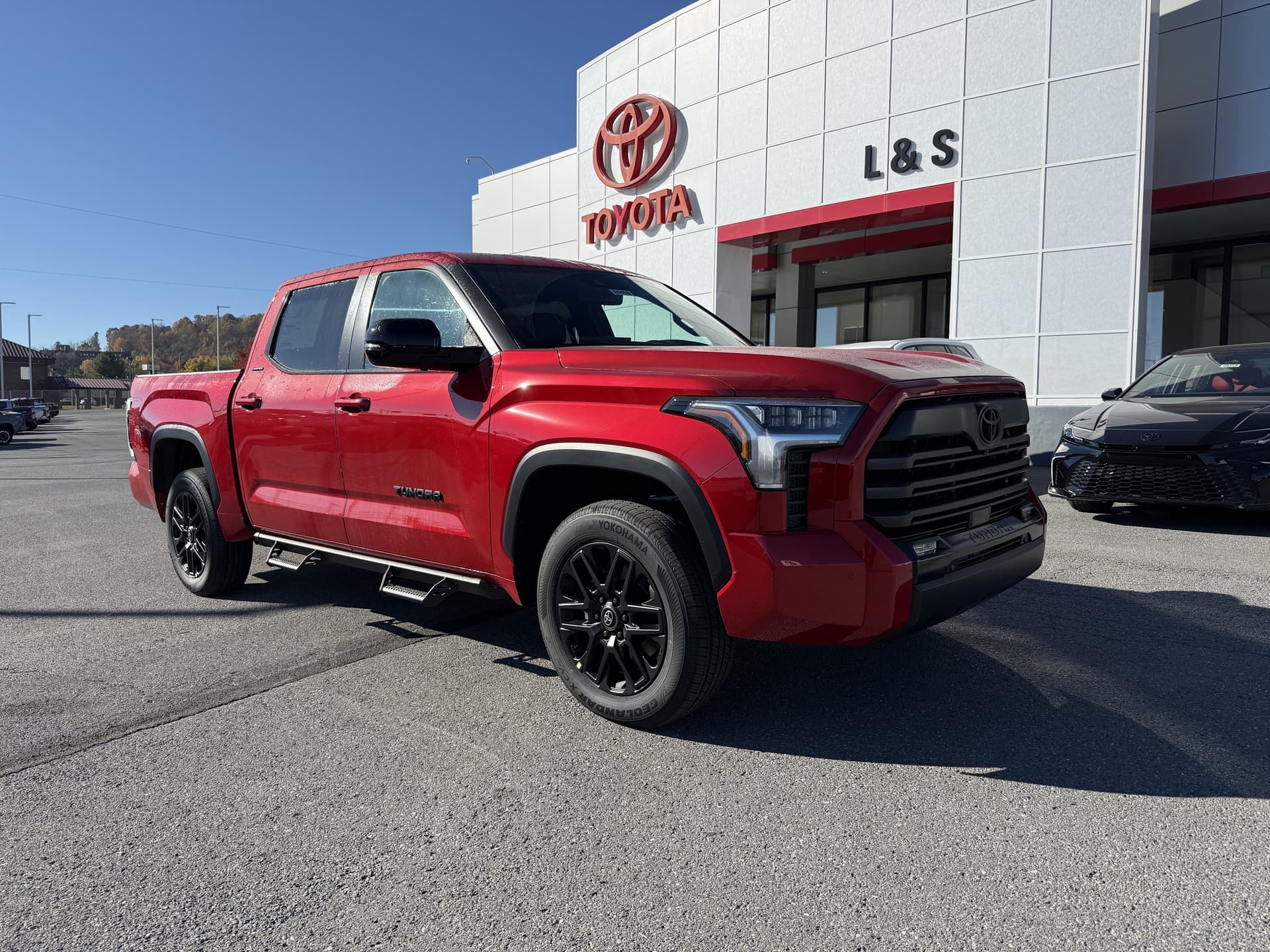 2026 Toyota Tundra 4WD Limited — photo 1 of 11