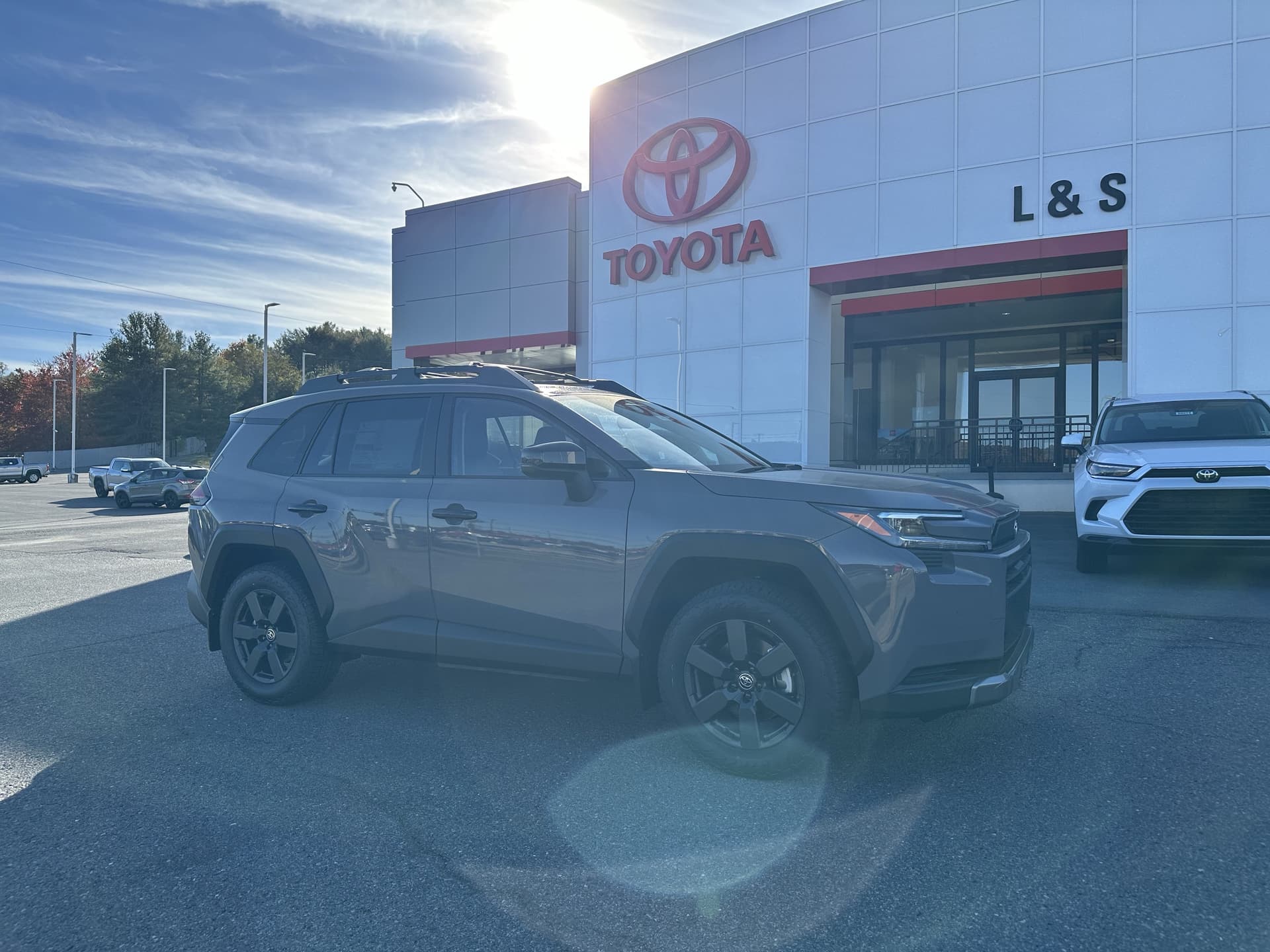 2026 Toyota RAV4 Plug-In Hybrid Woodland — photo 1 of 32
