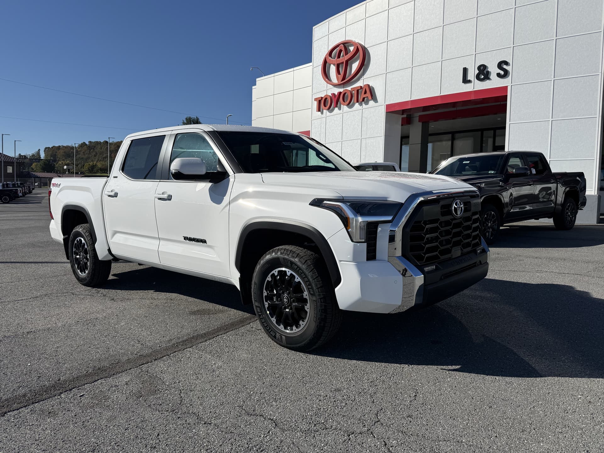 2026 Toyota Tundra 4WD SR5 — photo 1 of 33
