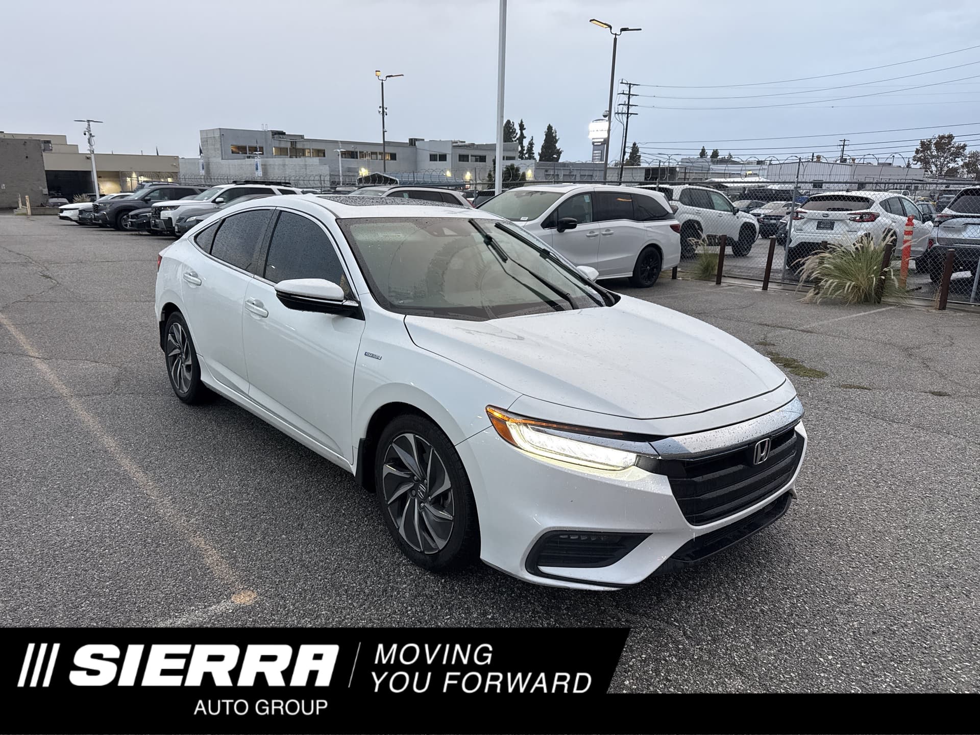 2022 Honda Insight Base — photo 1 of 8
