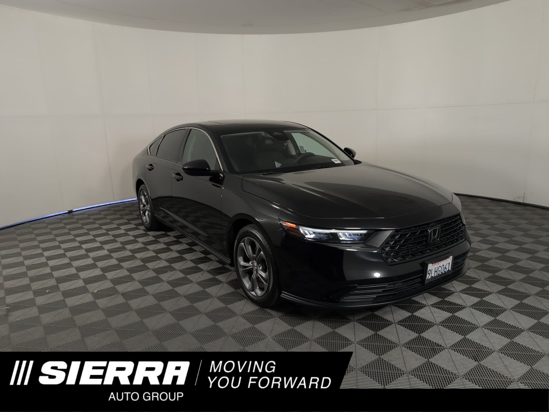 2024 Honda Accord Sedan EX — photo 1 of 34