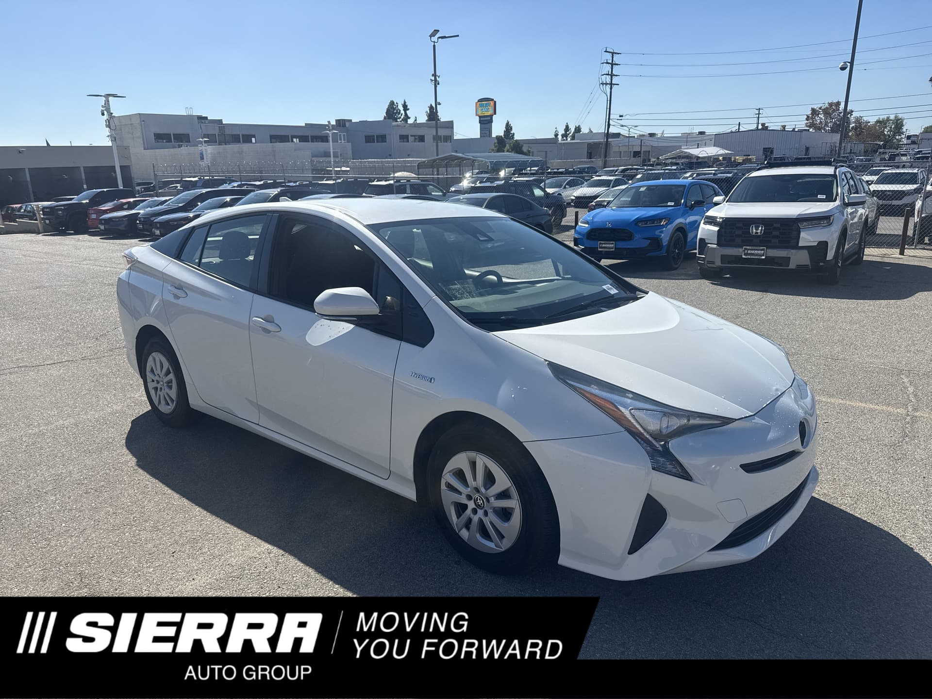 2018 Toyota Prius Base — photo 1 of 9