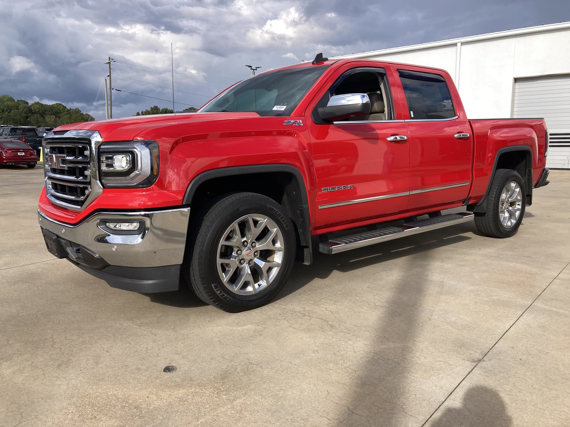 2018 GMC Sierra 1500 SLT — photo 1 of 3