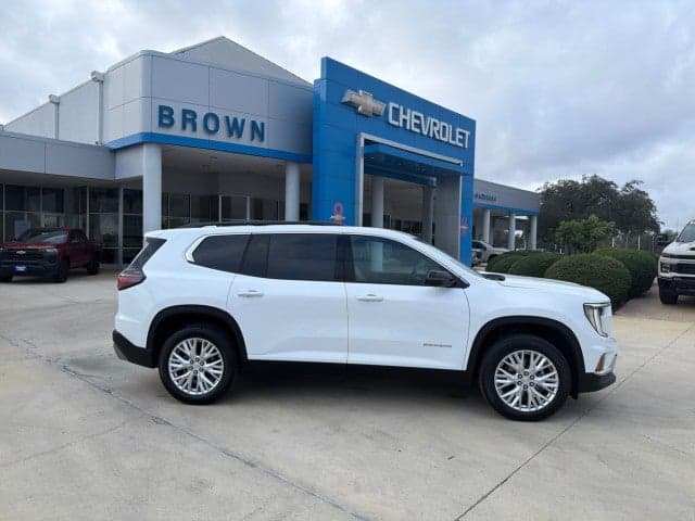 2026 GMC Acadia FWD Elevation — photo 1 of 5
