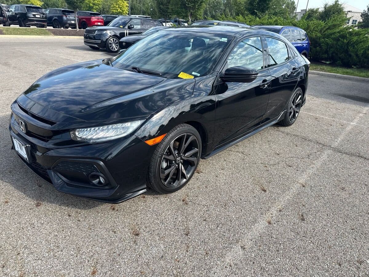 2018 Honda Civic Hatchback Sport Touring — photo 1 of 8