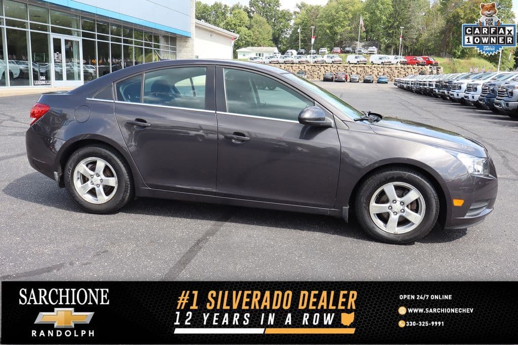2014 Chevrolet Cruze 1LT — photo 1 of 30