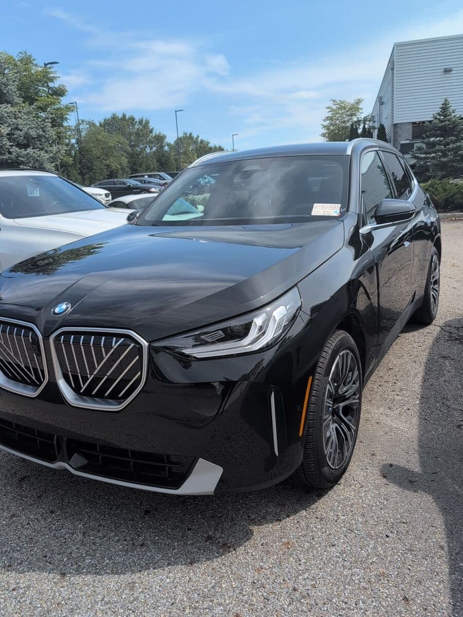 2026 BMW X3 30 xDrive — photo 1 of 6