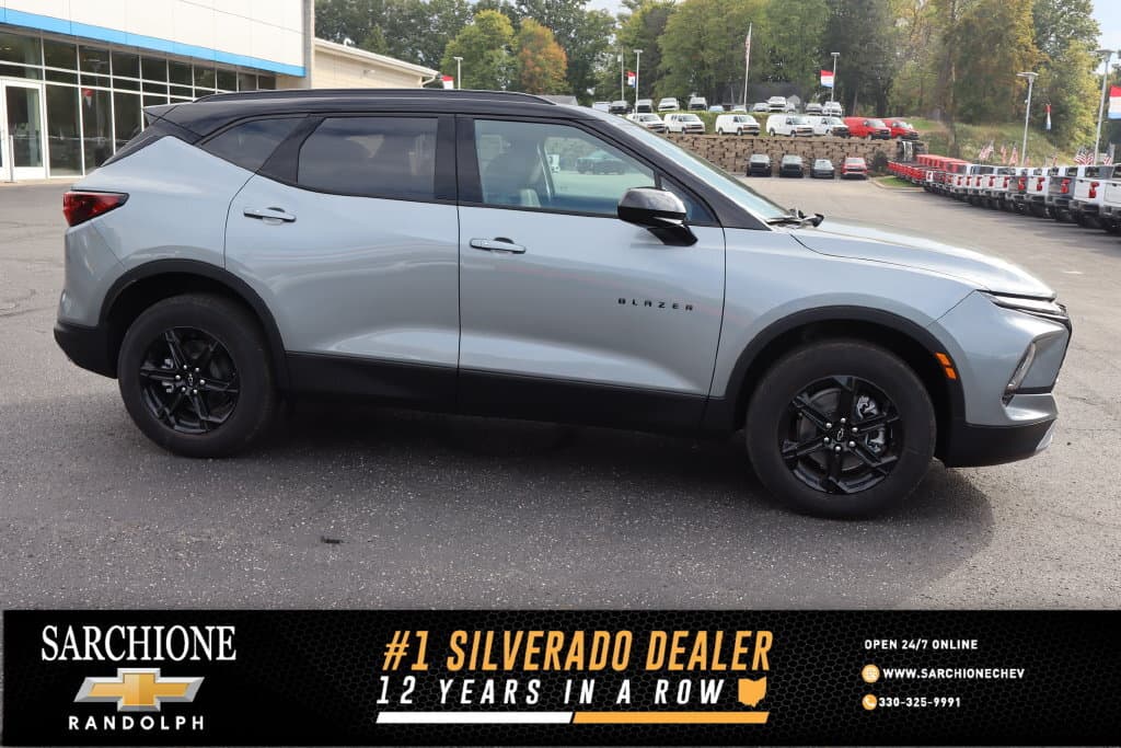 2026 Chevrolet Blazer LT — photo 1 of 30