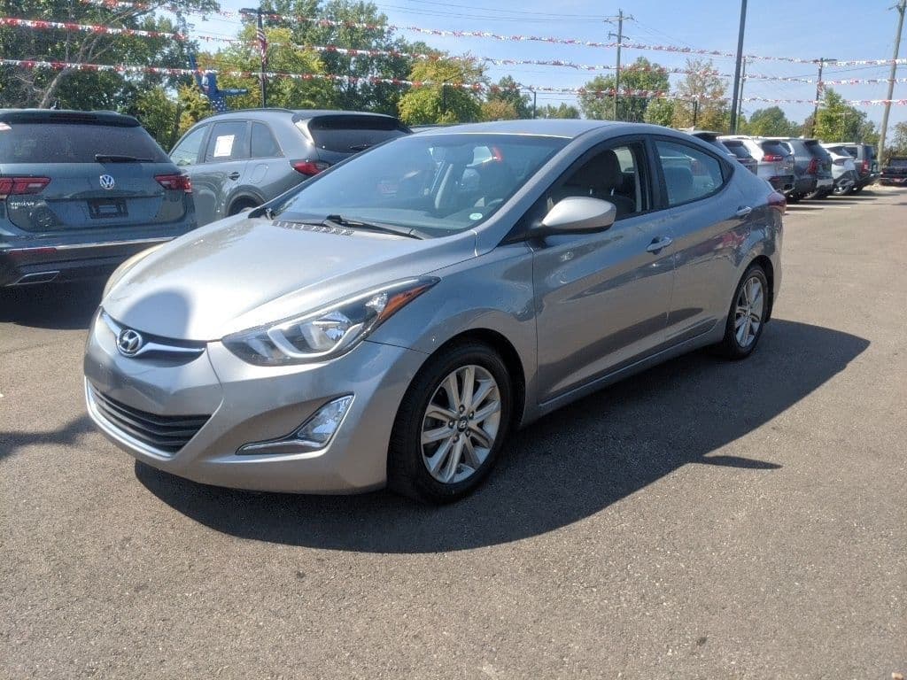 2015 Hyundai Elantra SE — photo 1 of 22