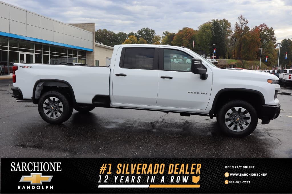 2026 Chevrolet Silverado 2500HD Custom — photo 1 of 27