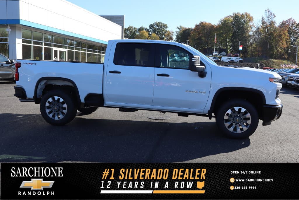2026 Chevrolet Silverado 2500HD Custom — photo 1 of 25