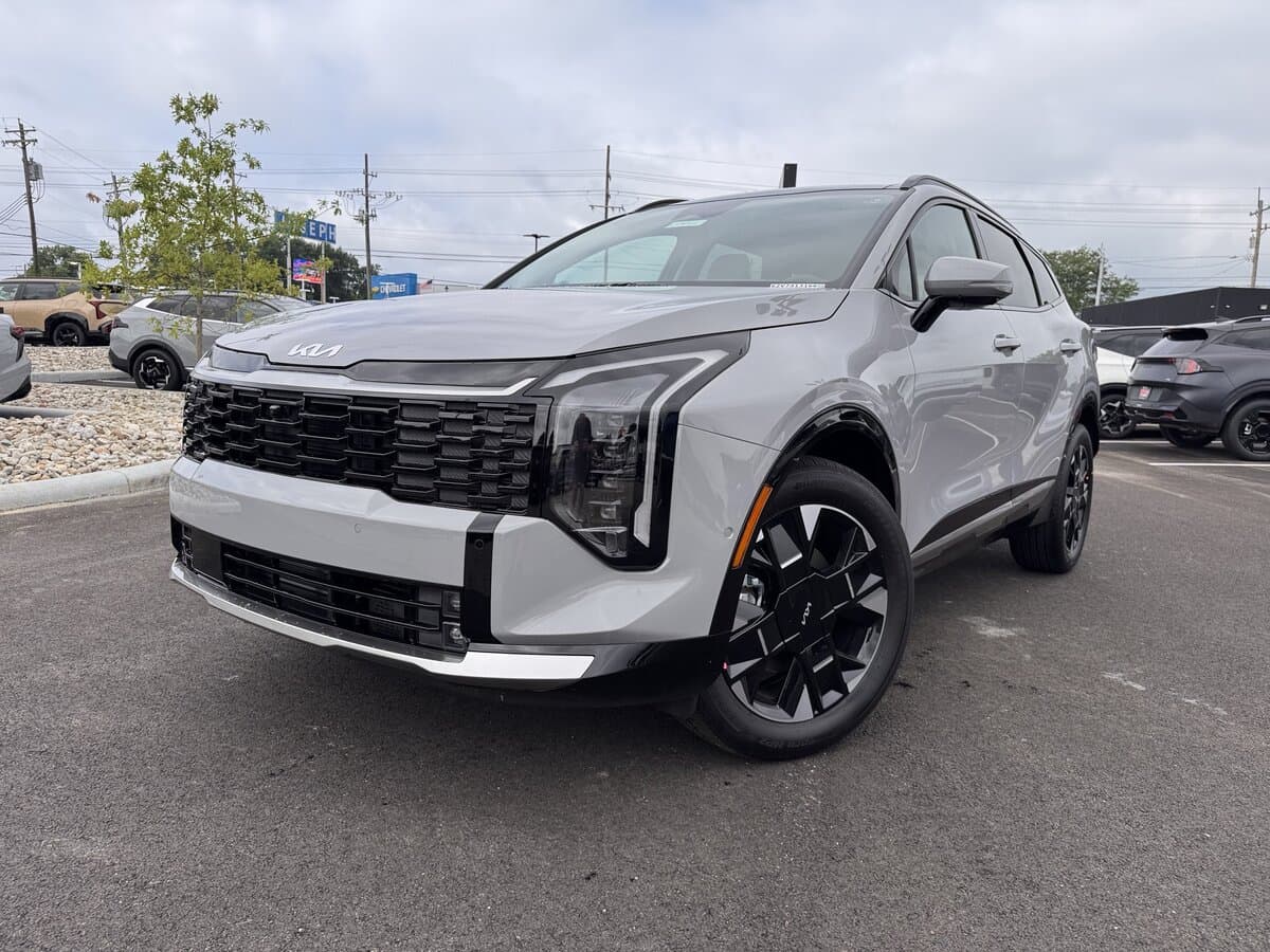 2027 Kia Sportage Hybrid SX-Prestige — photo 1 of 23