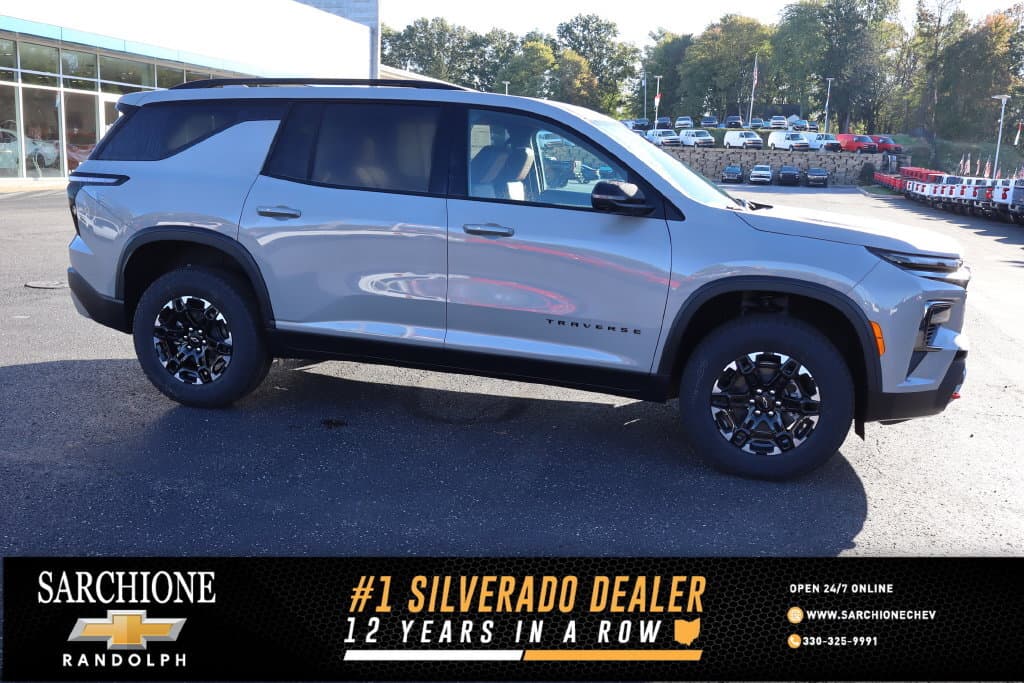 2027 Chevrolet Traverse AWD Z71 — photo 1 of 34
