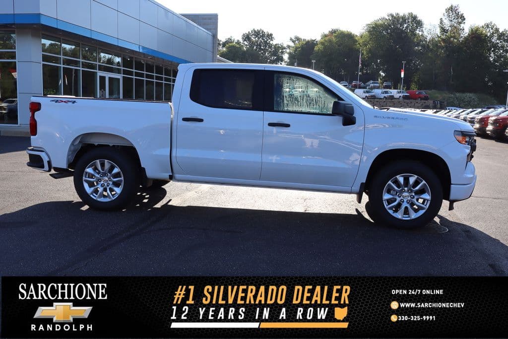 2026 Chevrolet Silverado 1500 Custom — photo 1 of 25