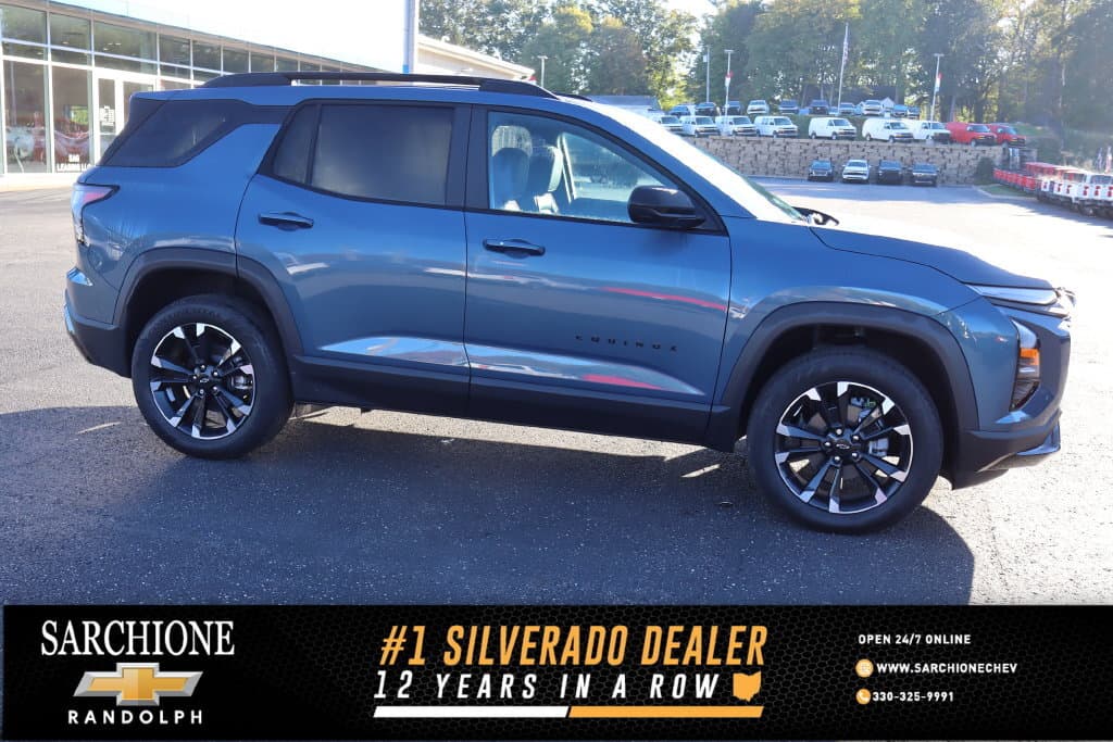2027 Chevrolet Equinox AWD RS — photo 1 of 33