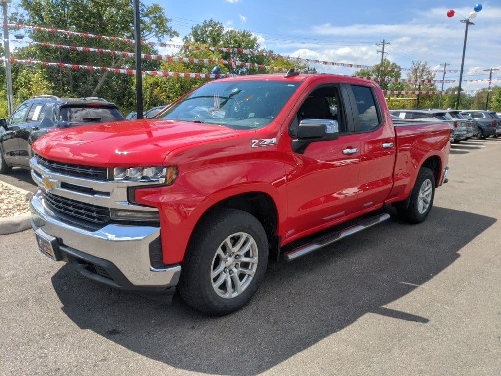 2020 Chevrolet Silverado 1500 LT — photo 1 of 24