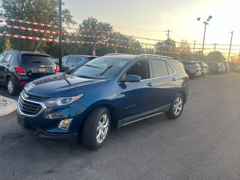 2019 Chevrolet Equinox LT — photo 1 of 28
