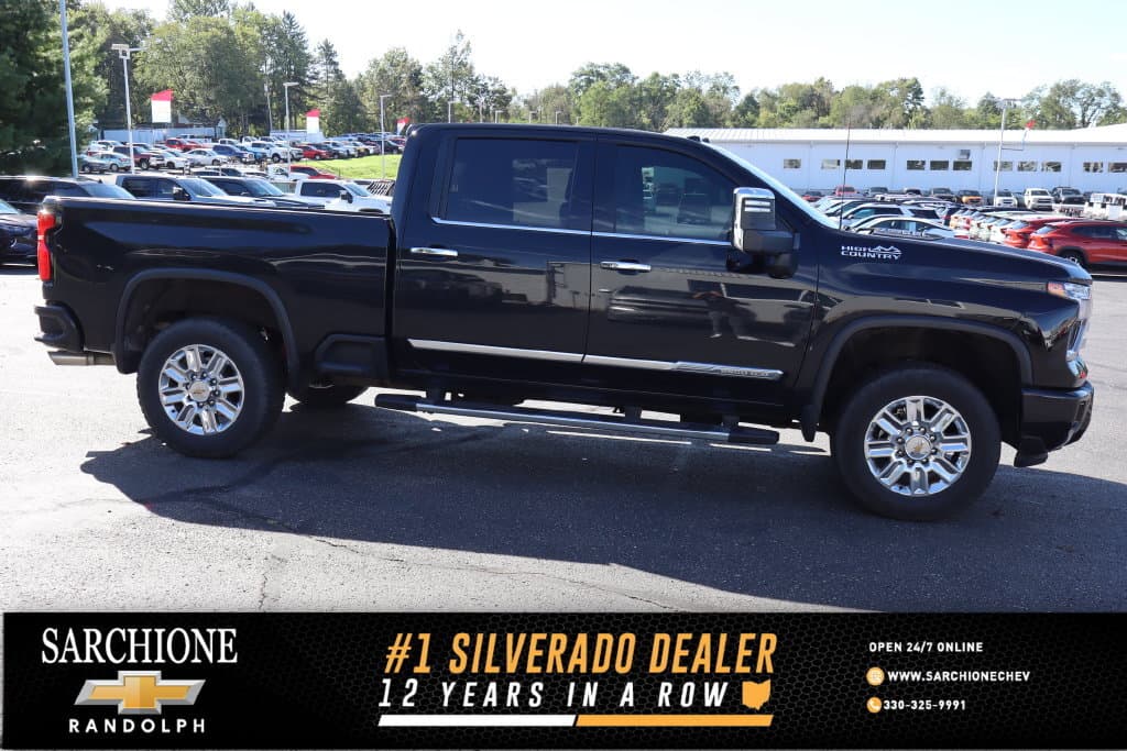 2024 Chevrolet Silverado 2500HD High Country — photo 1 of 4