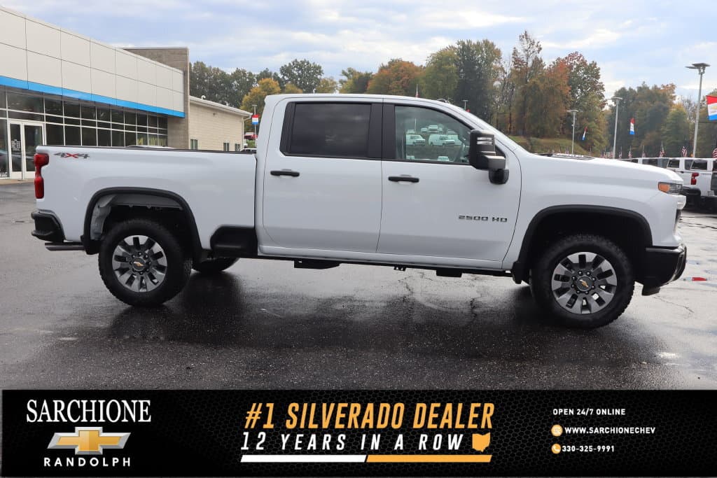 2026 Chevrolet Silverado 2500HD Custom — photo 1 of 25
