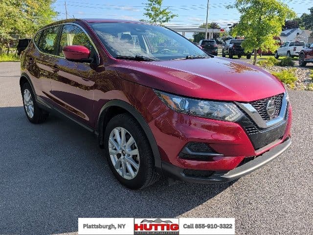 2022 Nissan Rogue Sport S — photo 1 of 19