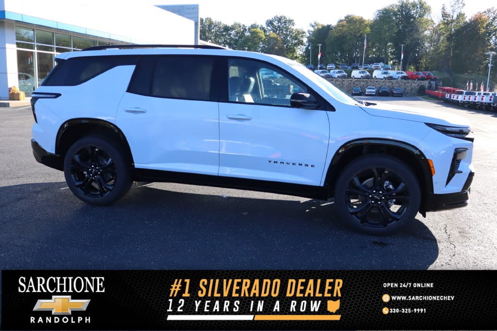 2027 Chevrolet Traverse AWD RS — photo 1 of 42
