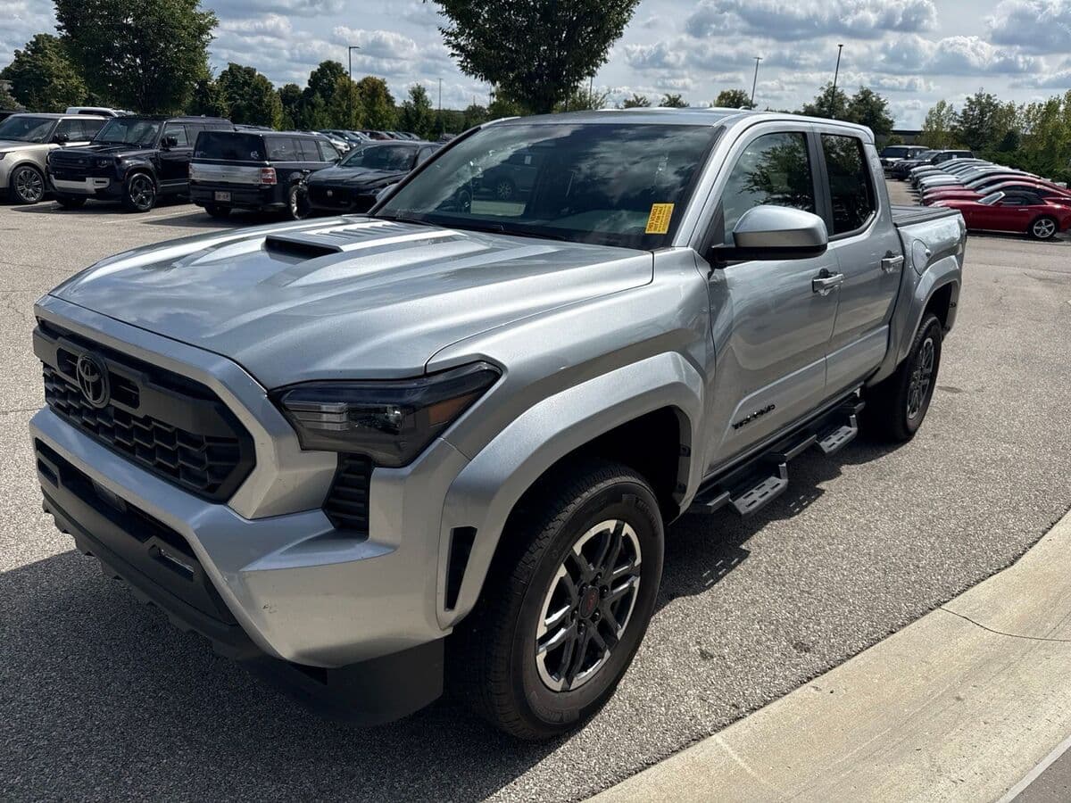 2026 Toyota Tacoma 4WD TRD Sport — photo 1 of 9