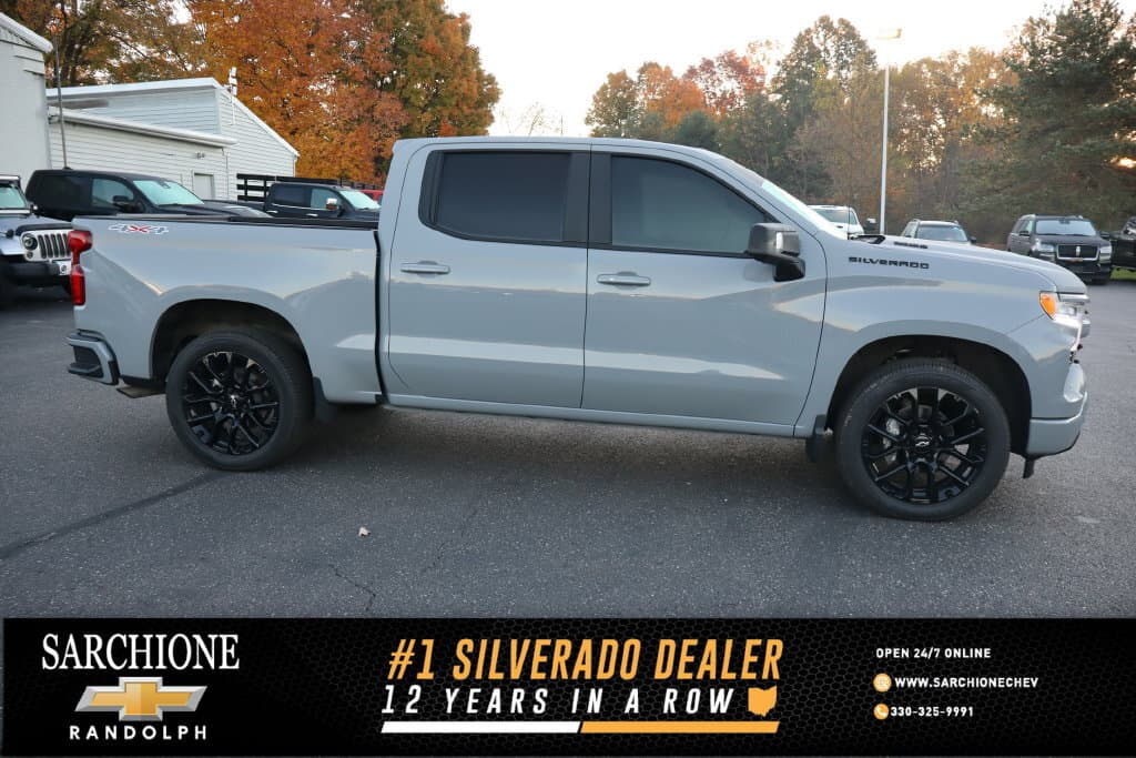 2024 Chevrolet Silverado 1500 RST — photo 1 of 4