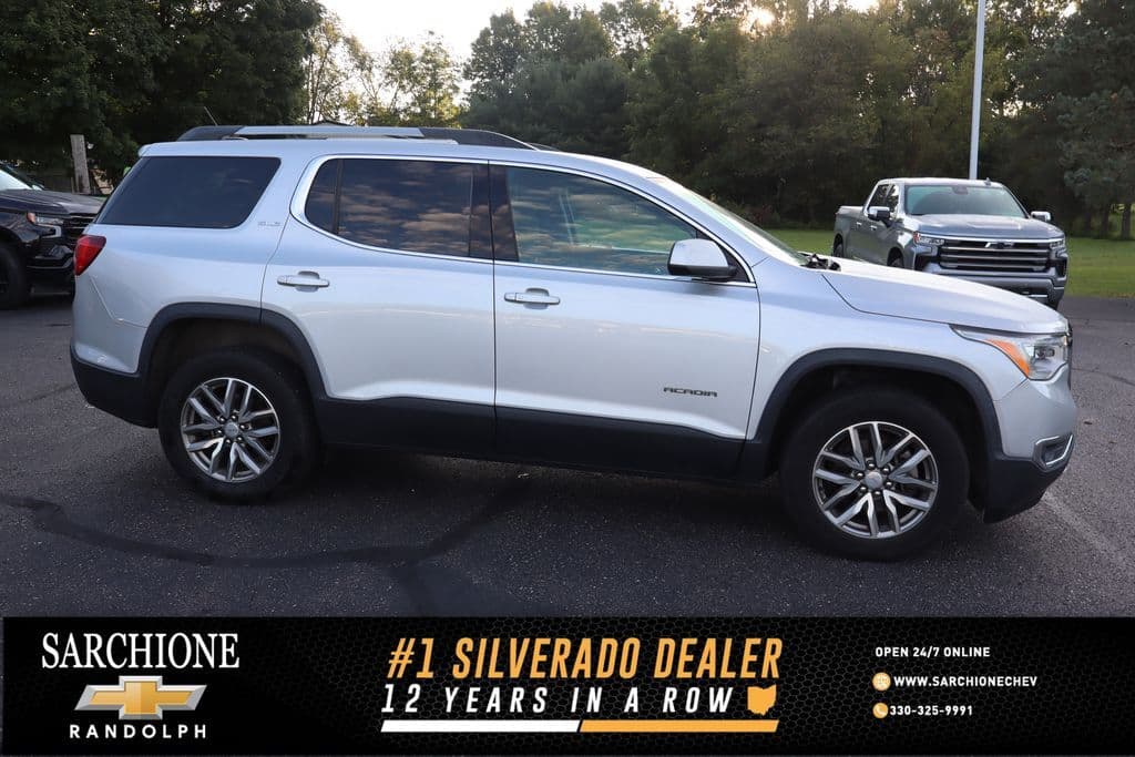 2018 GMC Acadia SLE — photo 1 of 4