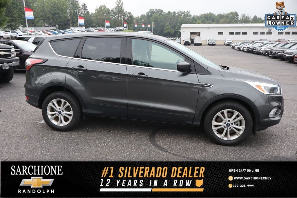 2017 Ford Escape SE — photo 1 of 4