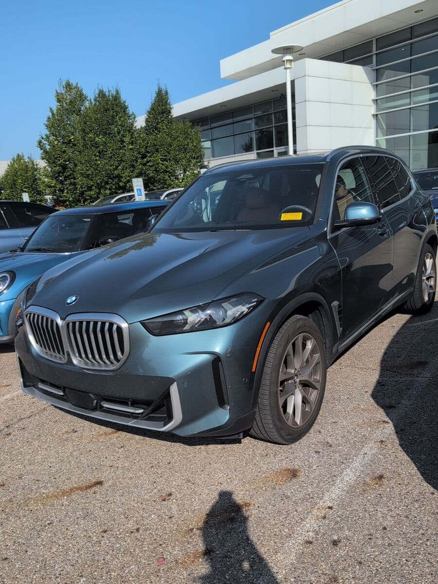 2024 BMW X5 xDrive40i — photo 1 of 6