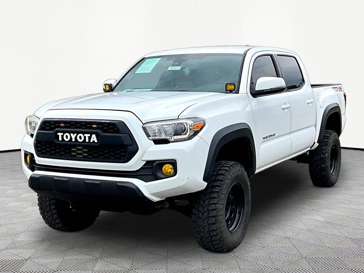 2020 Toyota Tacoma 4WD TRD Off Road — photo 1 of 34