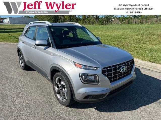 2025 Hyundai Venue SEL — photo 1 of 12