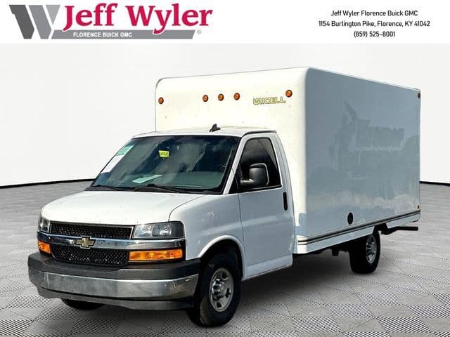 2020 Chevrolet Express Commercial Cutaway Base — photo 1 of 32