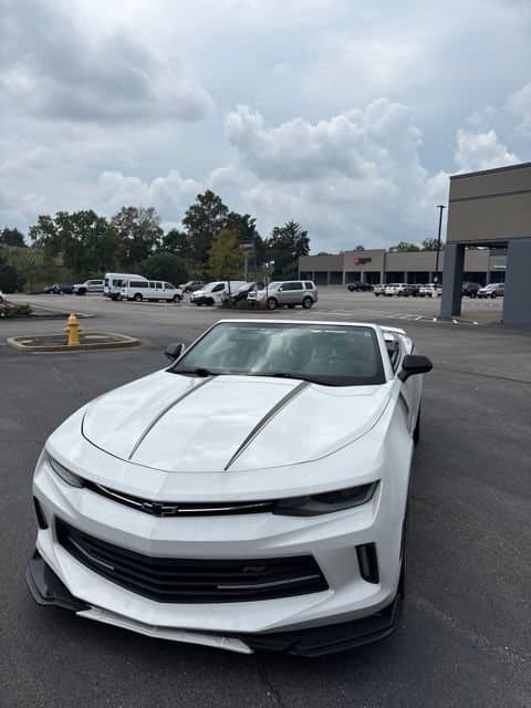 2018 Chevrolet Camaro 1LT — photo 1 of 18