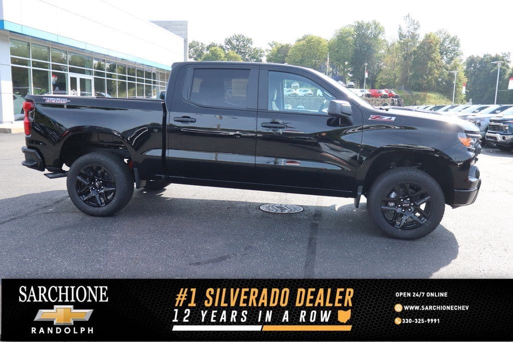 2026 Chevrolet Silverado 1500 Custom Trail Boss — photo 1 of 25