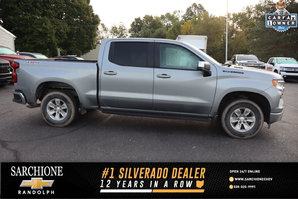 2023 Chevrolet Silverado 1500 LT — photo 1 of 4