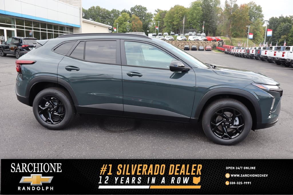 2026 Chevrolet Trax LT — photo 1 of 29